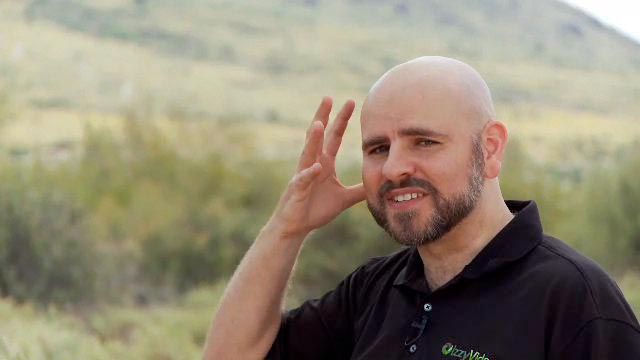 Izzy Video 124 - A Simple Setup for Shooting Outdoors